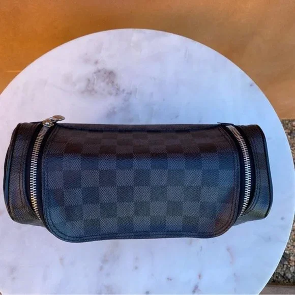 SOLD Louis Vuitton Damier Graphite Toiletry Zipper Pouch - Picture 8 of 15